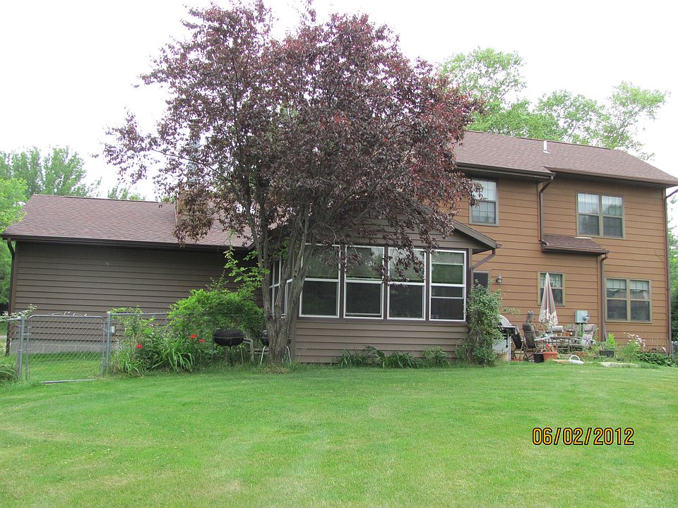 2nd image of 7160 Chelsea Dr NE