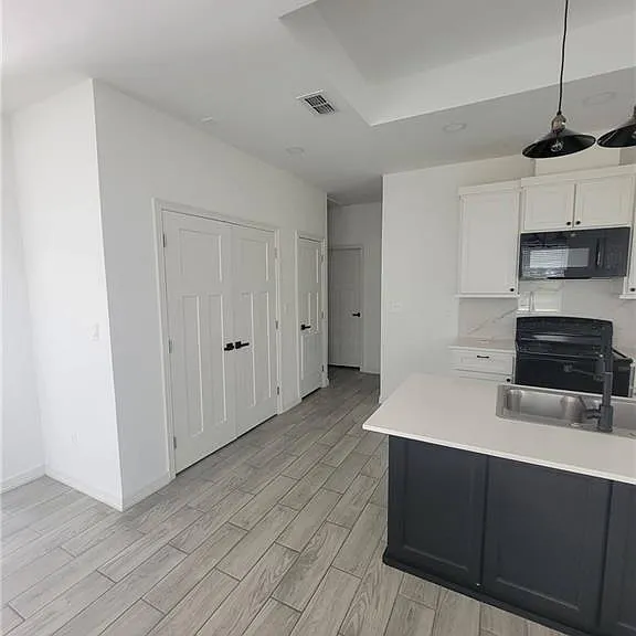 5613 Notre Dame Ave #1 — Photo 8