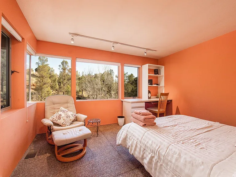 209 Pinon Woods Dr — Photo 16