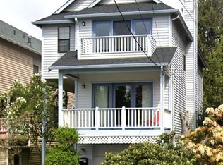 2354 N 57th St, Seattle, WA 98103