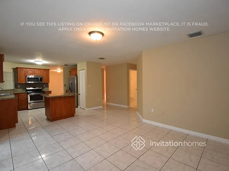 15813 SW 79th St — Photo 7
