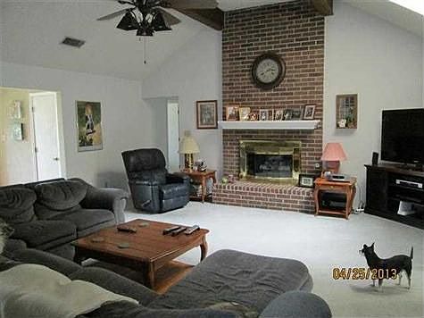 3rd image of 1319 W Kiowa Ave