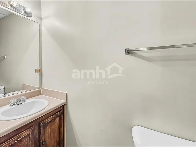 1509 Locomotive Dr NE — Photo 13