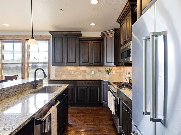 5th image of 9855 N Vista Dr Unit 104