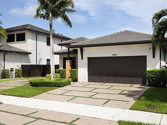 3rd image of 8811 NW 154th Ter