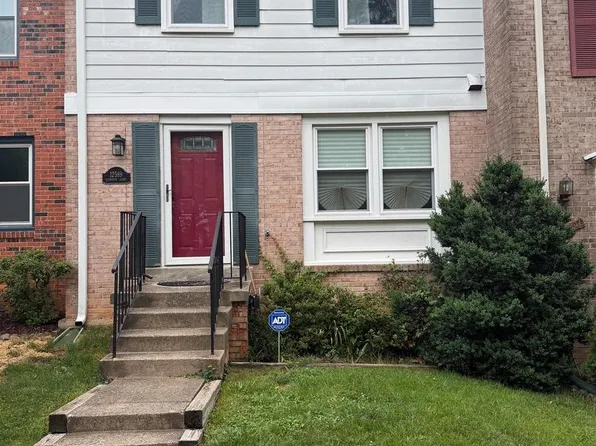12589 Plymouth Ct, Woodbridge, VA 22192