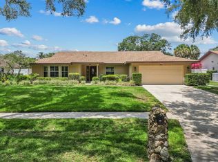 3942 Orange Lake Dr, Orlando, FL 32817