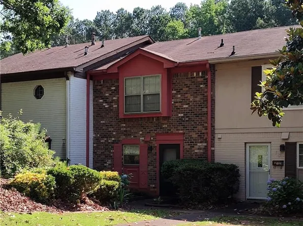 615 Garden Walk Dr, Stone Mountain, GA 30083