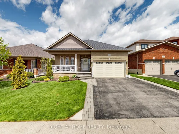 1495 Greenvalley Trl, Oshawa, ON L1K 2N5
