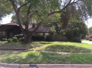 760 Little Creek Dr, Euless, TX 76039