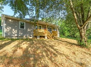 71 Cole Rd, Leicester, NC 28748