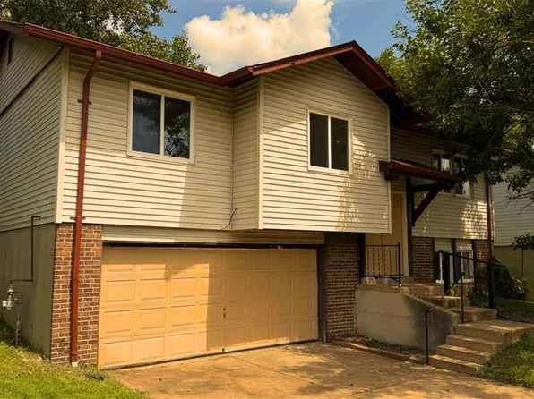 3225 Chicory Creek Ln, Florissant, MO 63031