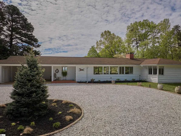 130 Mockingbird Hill Rd, Landrum, SC 29356