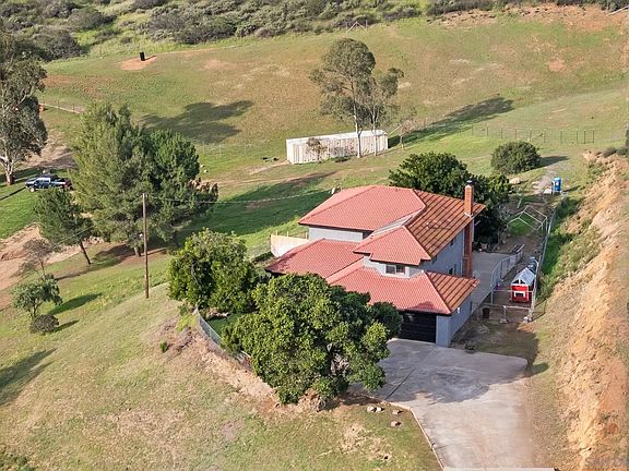 3rd image of 1370 Marron Valley Rd