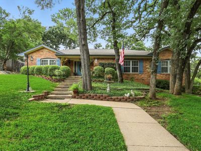 1204 Edgecliff Dr, Bedford, TX, 76022