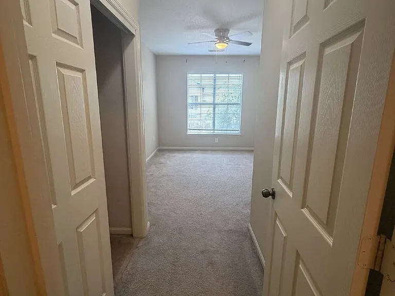 806 Baldwin Rowe Cir #1 — Photo 36