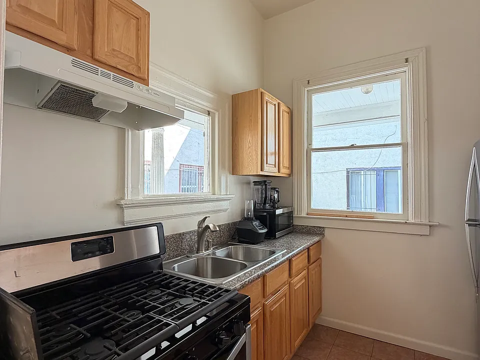1435 S Union Ave #16