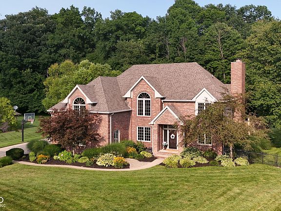 2nd image of 1981 Water Oak Way