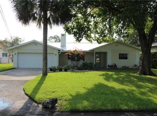 1011 SE 3rd Ave, Crystal River, FL 34429