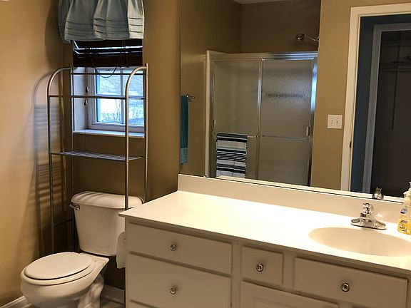 5th image of 5461 Michelles Oak Ct APT J