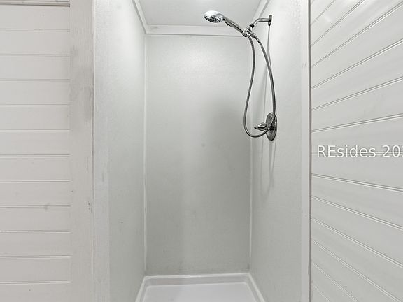 4th image of 3014 Shell Point Rd