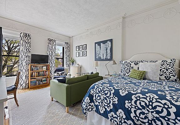 3rd image of 864 President St APT 4R