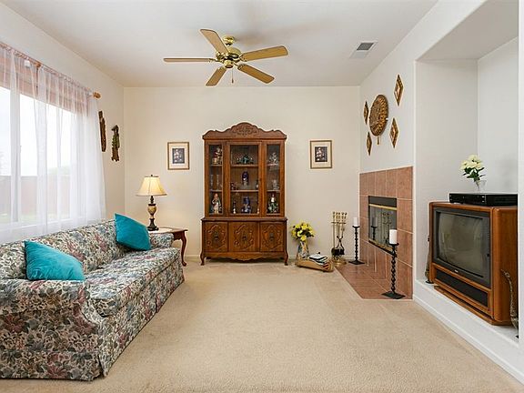 4th image of 4972 El Mirlo Dr