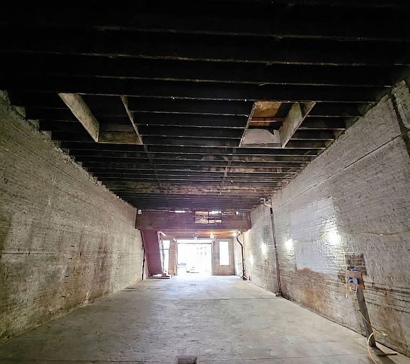 2nd image of 2636 W Huron St