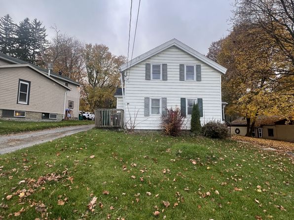 44 S Center St, Perry, NY 14530