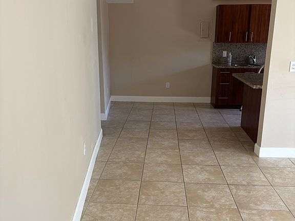 3rd image of 1345 NE 105th St APT 3