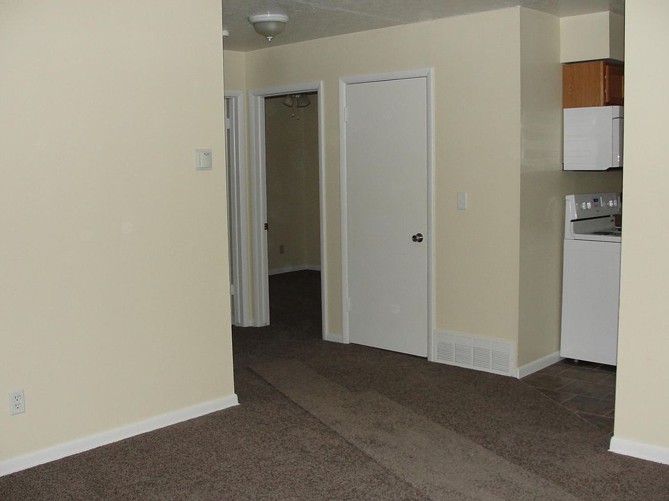 Living Room Pic 2