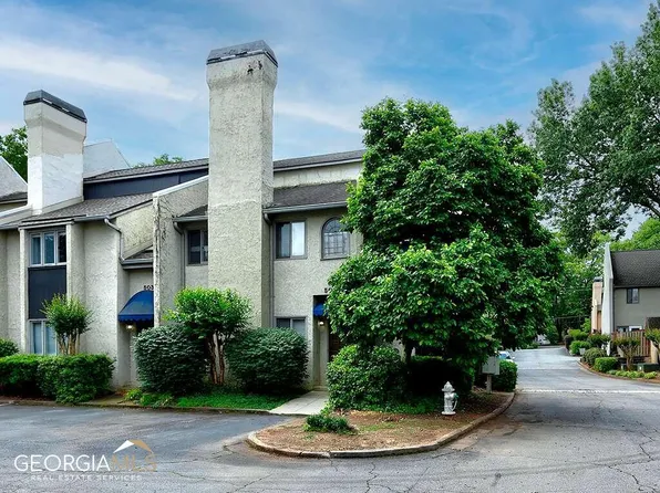 501 Roswell Landings Dr, Roswell, GA 30075
