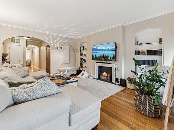 4th image of 8910 Skokie Blvd APT 1S