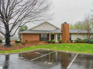 10 Forest Lake Dr #1, Simpsonville, SC 29681
