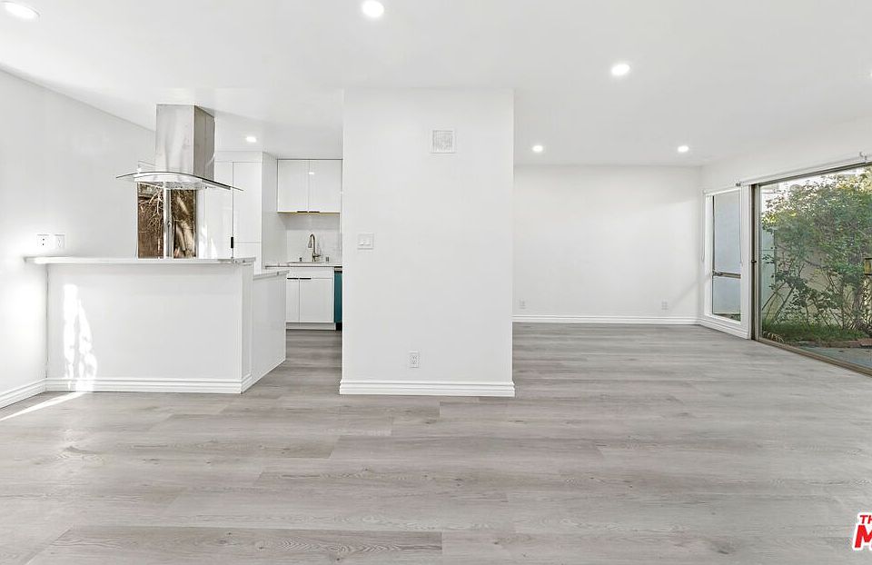 1st image of 825 16th St #B