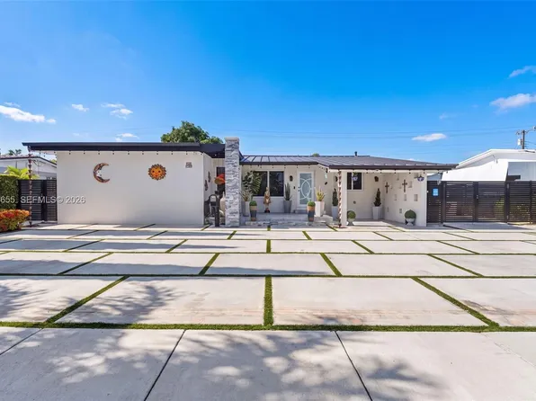 700 W 51st Pl, Hialeah, FL 33012