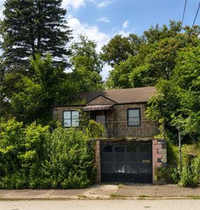 231 Modisette Ave, Donora, PA, 15033