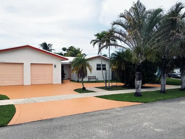 1245 Coral Ln, Hollywood, FL 33019