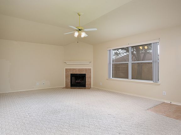 5th image of 1029 Linden Grove Dr