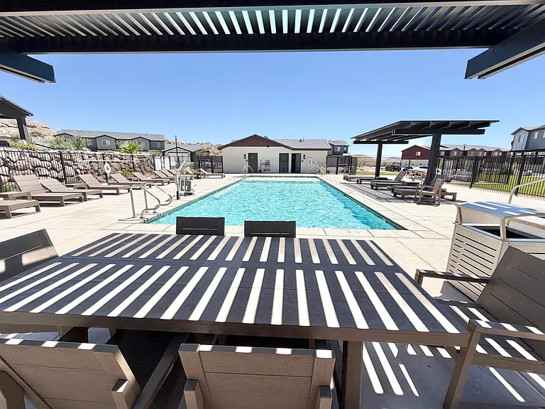 3934 E Fossil Way — Photo 28