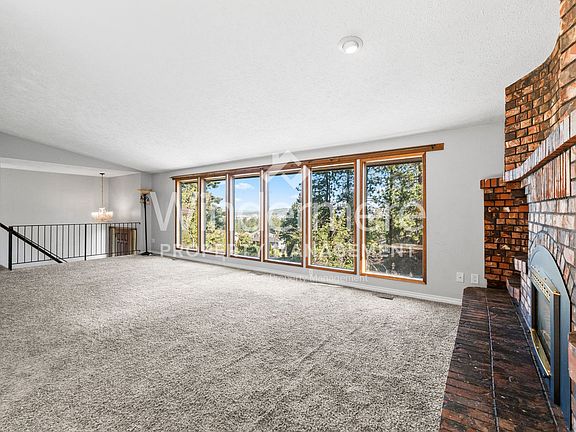 5th image of 6622 E 15th Ave