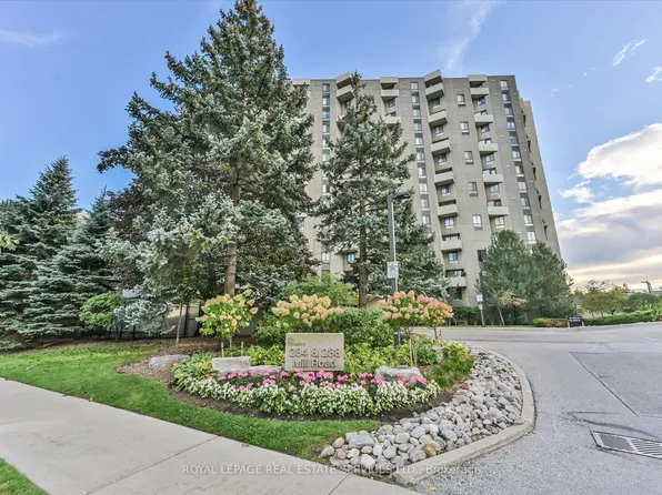 284 Mill Rd #E1, Toronto, ON M9C 4W6