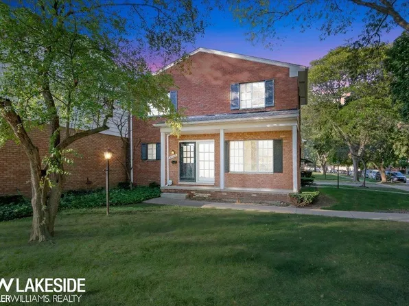 20565 Williamsburg Ct #29, Harper Woods, MI 48225