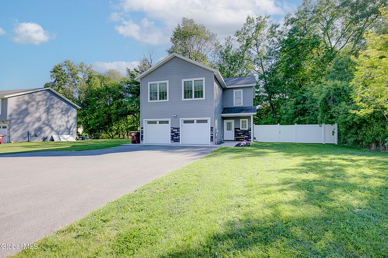 2nd image of 50B Werner Road