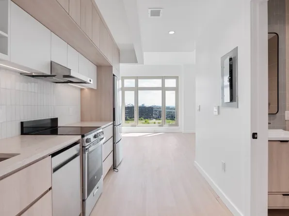 33 4th Street image 1 of 5
