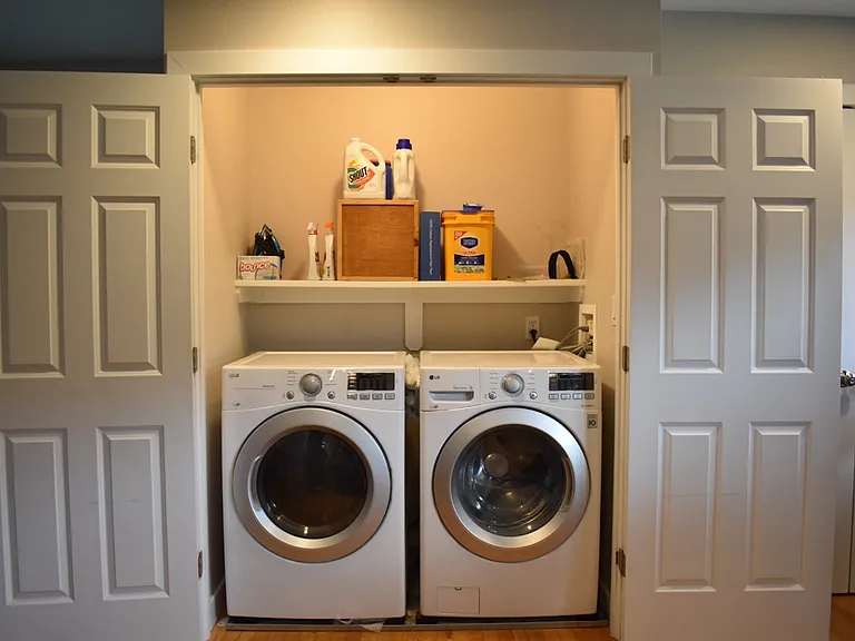 Laundry (Living Room)