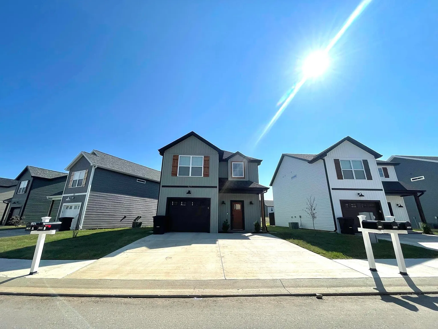 3 bed, 2.5 bath, 1532 sqft, $1,895 — Photo 4