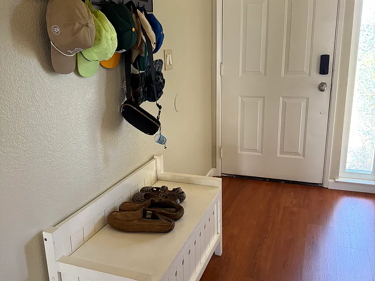 818 Portugal Way — Photo 19