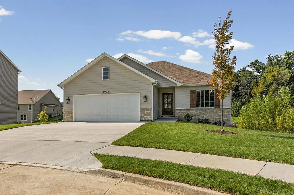 3923 Forester Ct — Photo 1