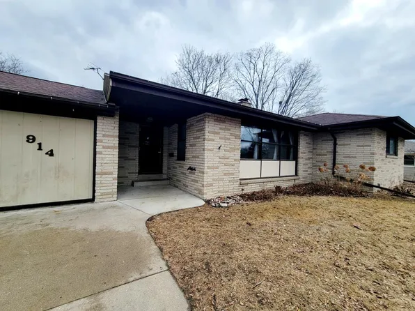 914 Robins LANE, Mukwonago, WI 53149